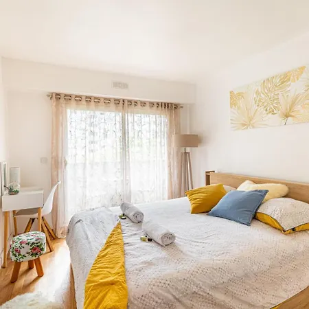 Guestready - Sunny Side Up With Balcony Courbevoie