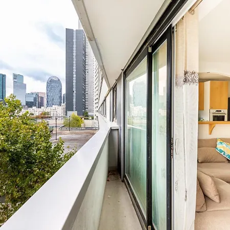 Guestready - Sunny Side Up With Balcony * Courbevoie