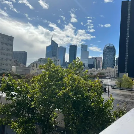 Apartment Guestready - Sunny Side Up With Balcony Courbevoie
