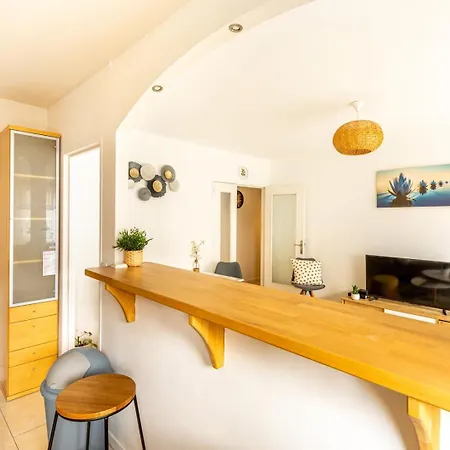 Daire Guestready - Sunny Side Up With Balcony